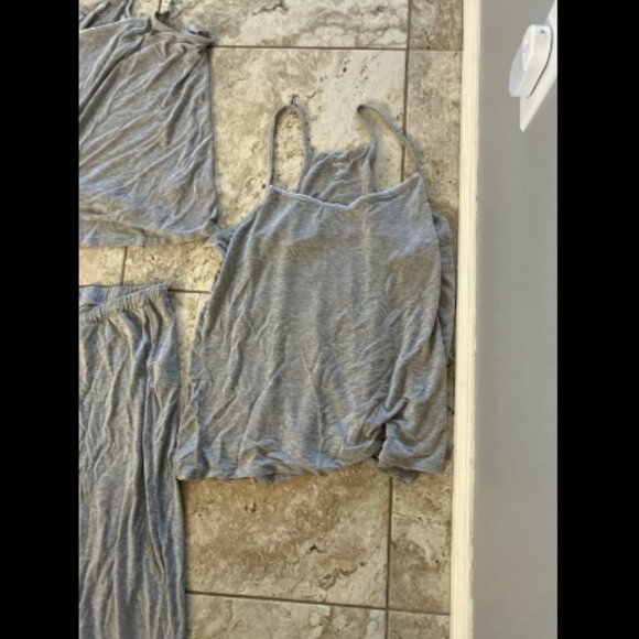 🎄Alfani brand XXL Pajama Set (2 tops and 1 pants) - Picture 3 of 6